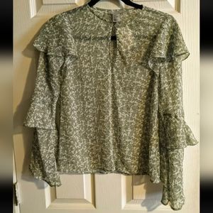 H&M Green Ruffle Sleeve Blouse 2/4 Abstract Print Spring Long Sleeve